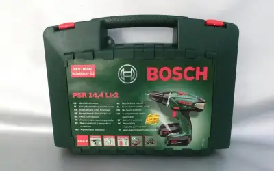 Kufrík Bosch a Black & Decker .