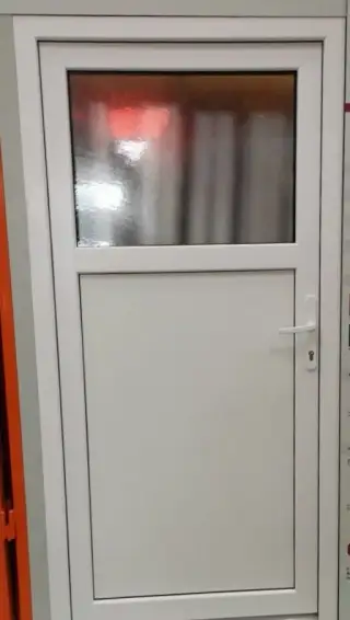 Plastové dvere nové