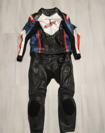 Kombinéza 4SR TT Replica Tricolor 54 56