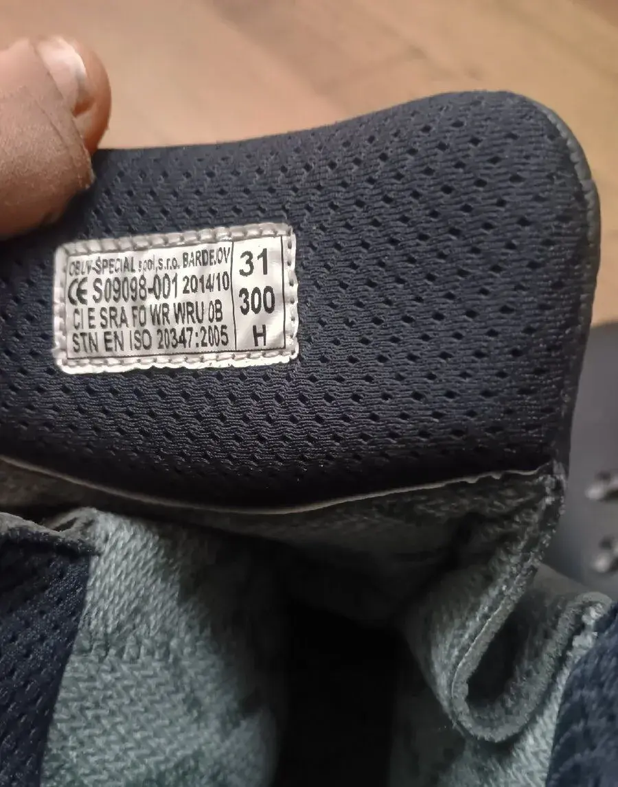 vojenské Gore-Tex kanady Bardejov (Veľkosť 47)