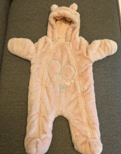 zimný overal pre bábätko (dievčatko)