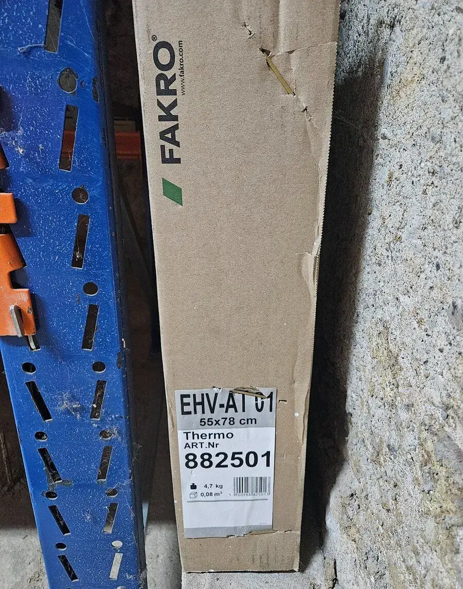 Lemovanie na strešné okno Fakro