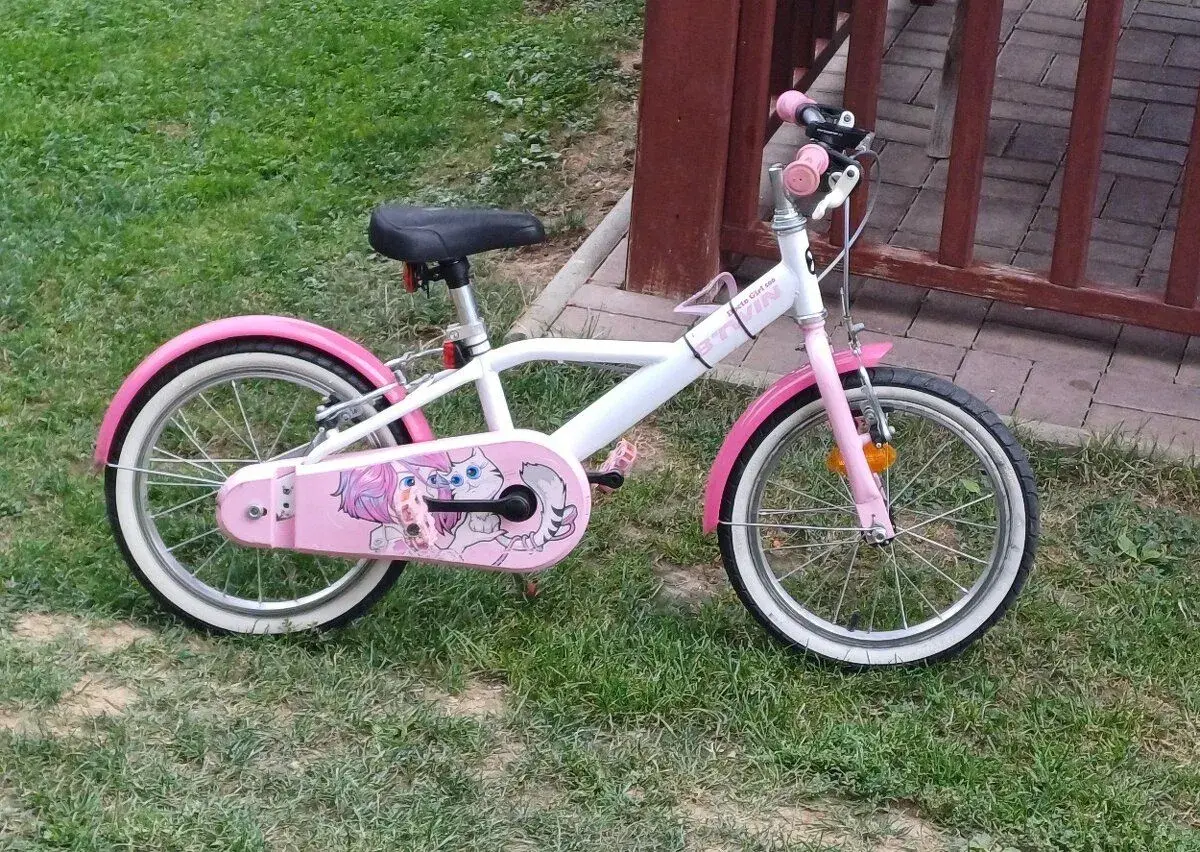 Dievčenský bicykel