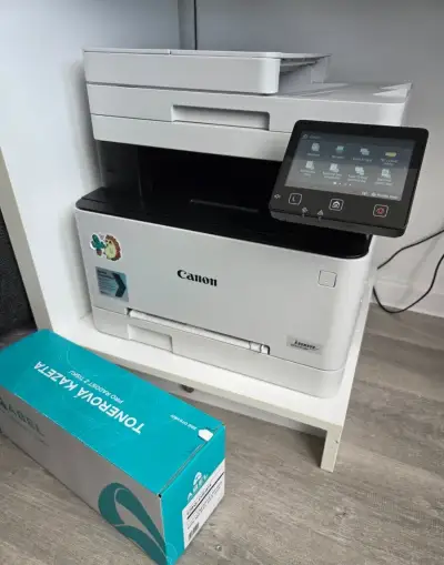 Canon i-sensys MF643Cdw