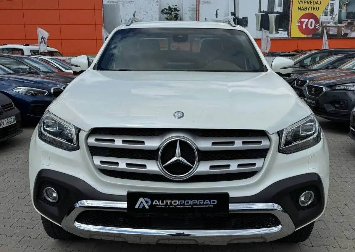 Mercedes-Benz X – 93 000 km