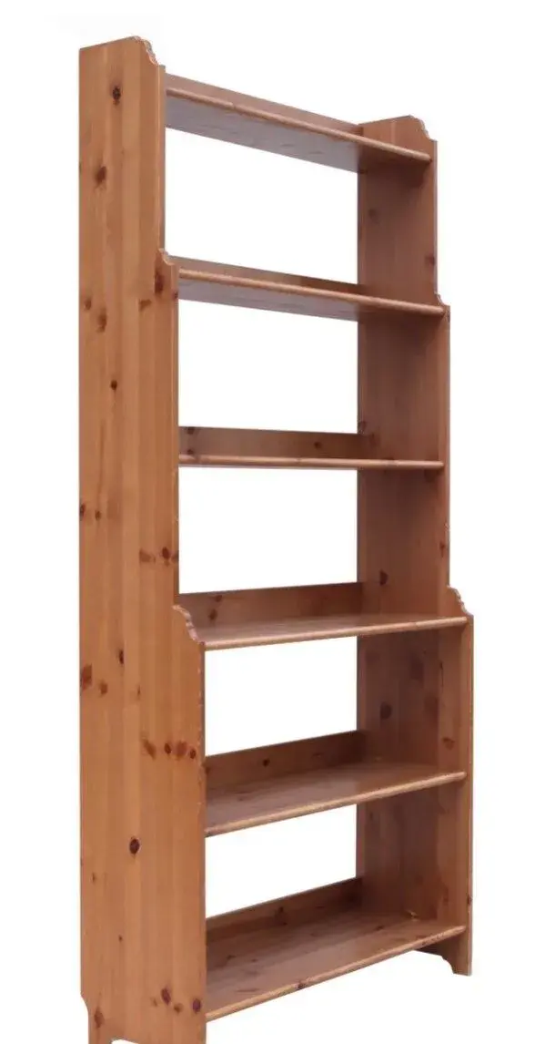 Drevená knižnica IKEA Leksvik