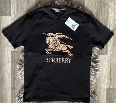 Tričko burberry L