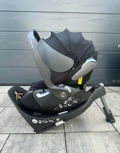 Cybex Cloud Z i-size + otocna zakladna ISO-fix