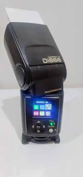 Nissin blesk pre Nikon