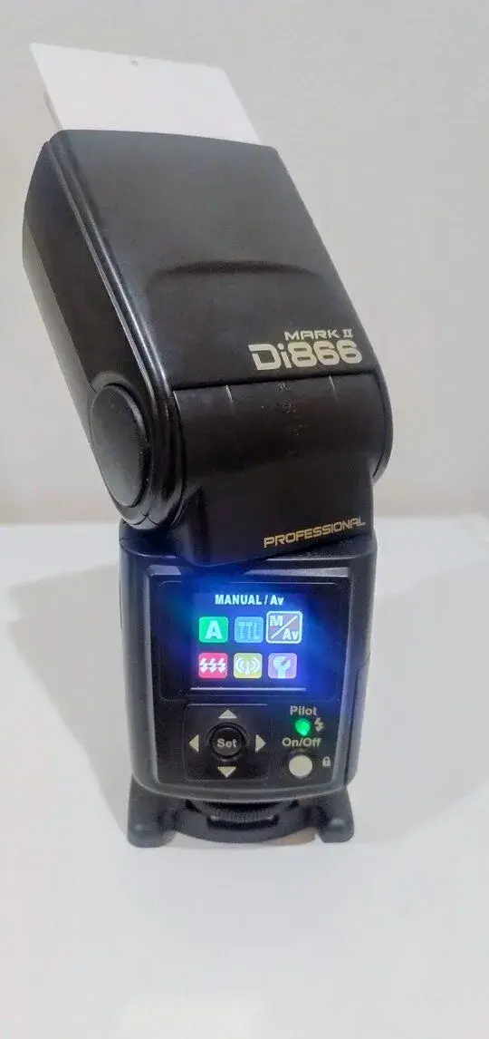 Nissin blesk pre Nikon
