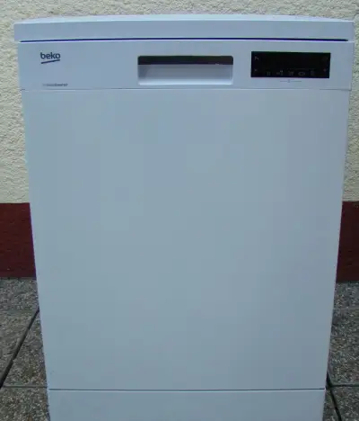 Umývačka riadu BEKO A+ 13 sád 60cm šírka