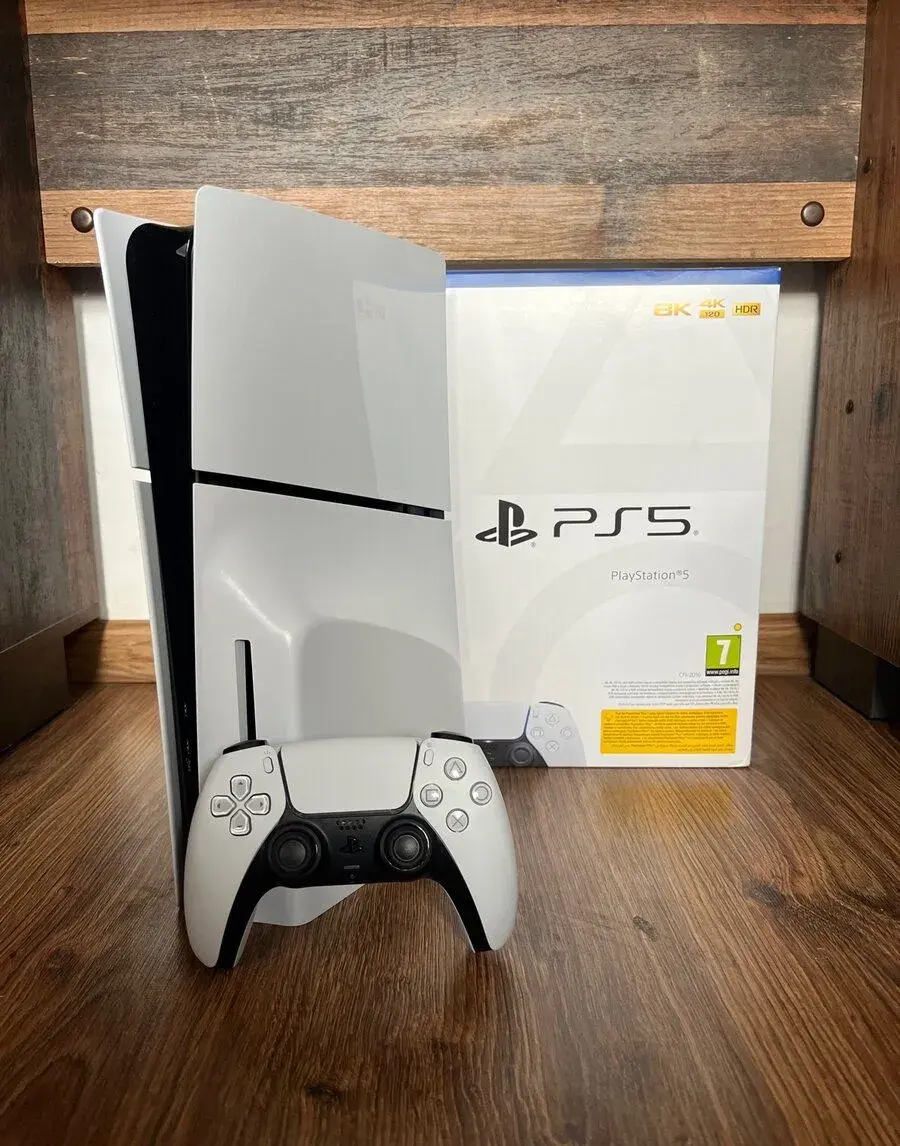 PLAYSTATION 5 Slim SSD s mechanikou + možnosť dokúpenia hier