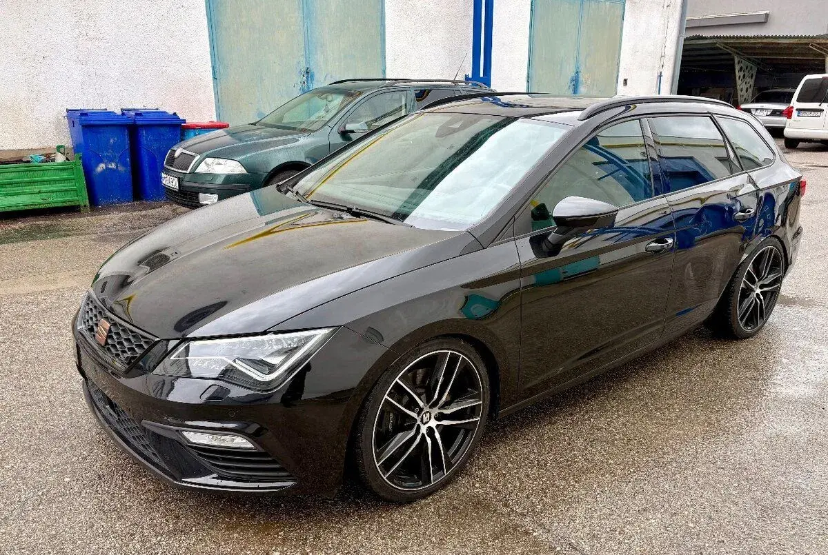 Seat LEON – 2020, 102 000 km