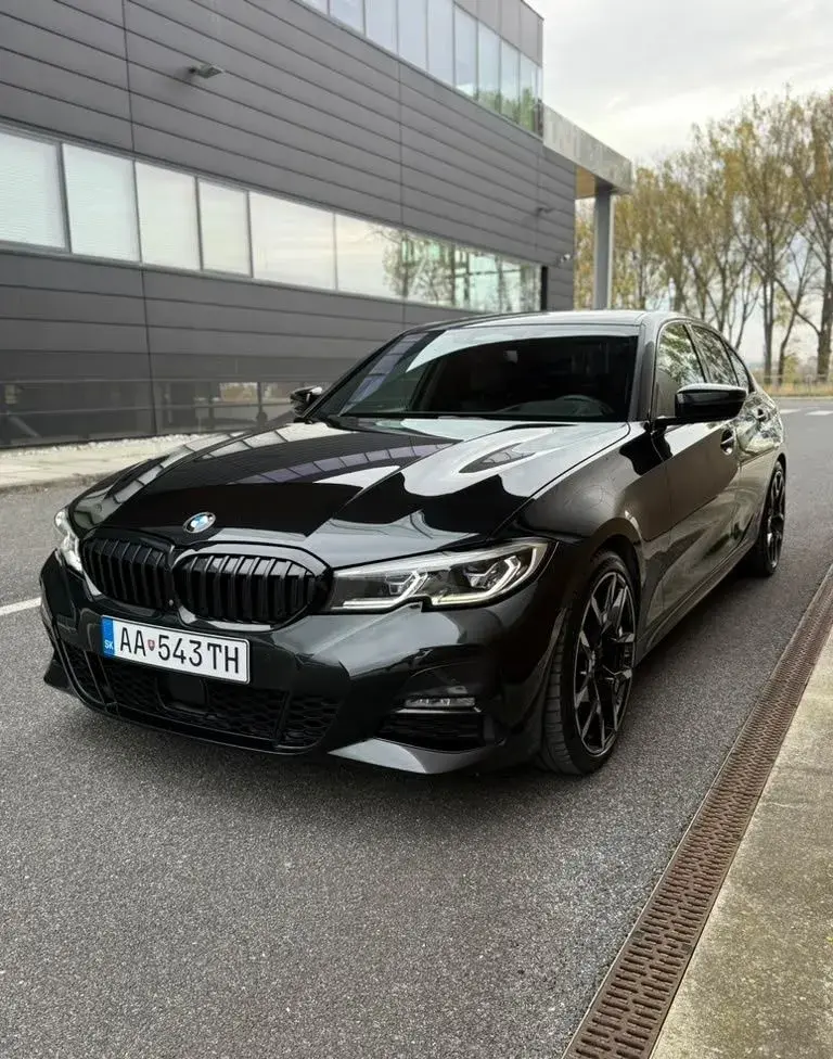 BMW 330XD – 2019, 5 000 km