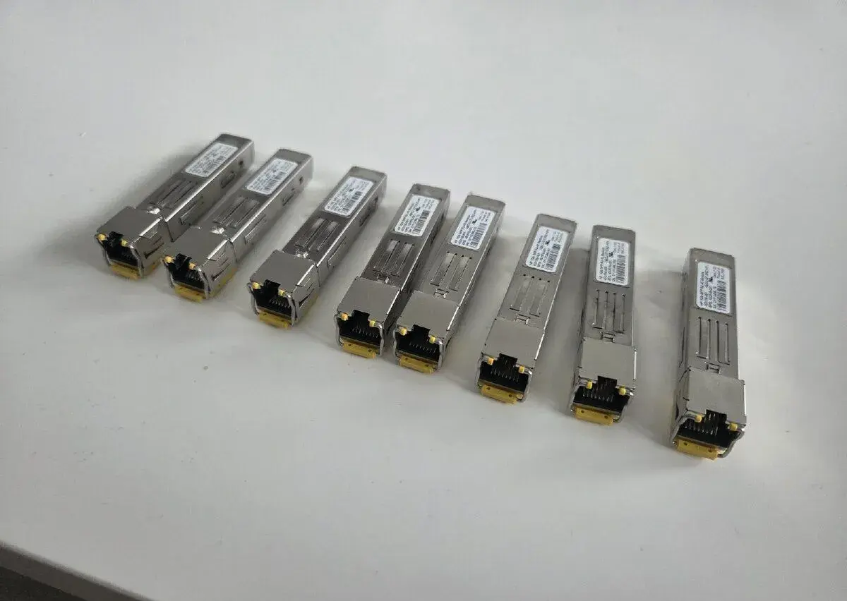 HP 1Gb SFP RJ‑45 (ABCU‑5712RZ‑HP1) – 8 ks