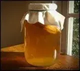 Kombucha, kefirové zrná a vodné Tibi kryštaliky