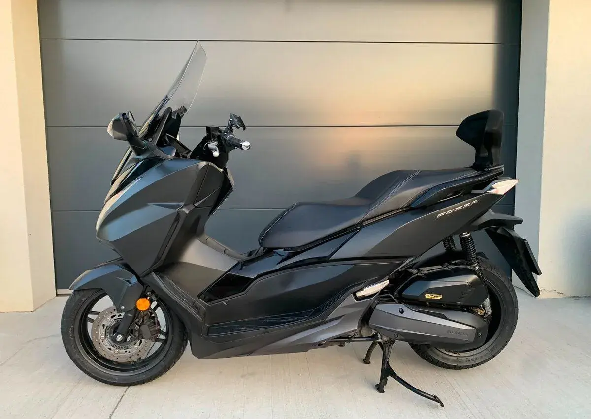 Skúter Honda Forza 125 cm2