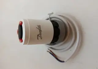 Termoelektrický servopohon Danfoss TWA-V, 088H3122