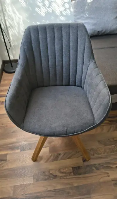 Obývačkové pohodlné kreslo chill