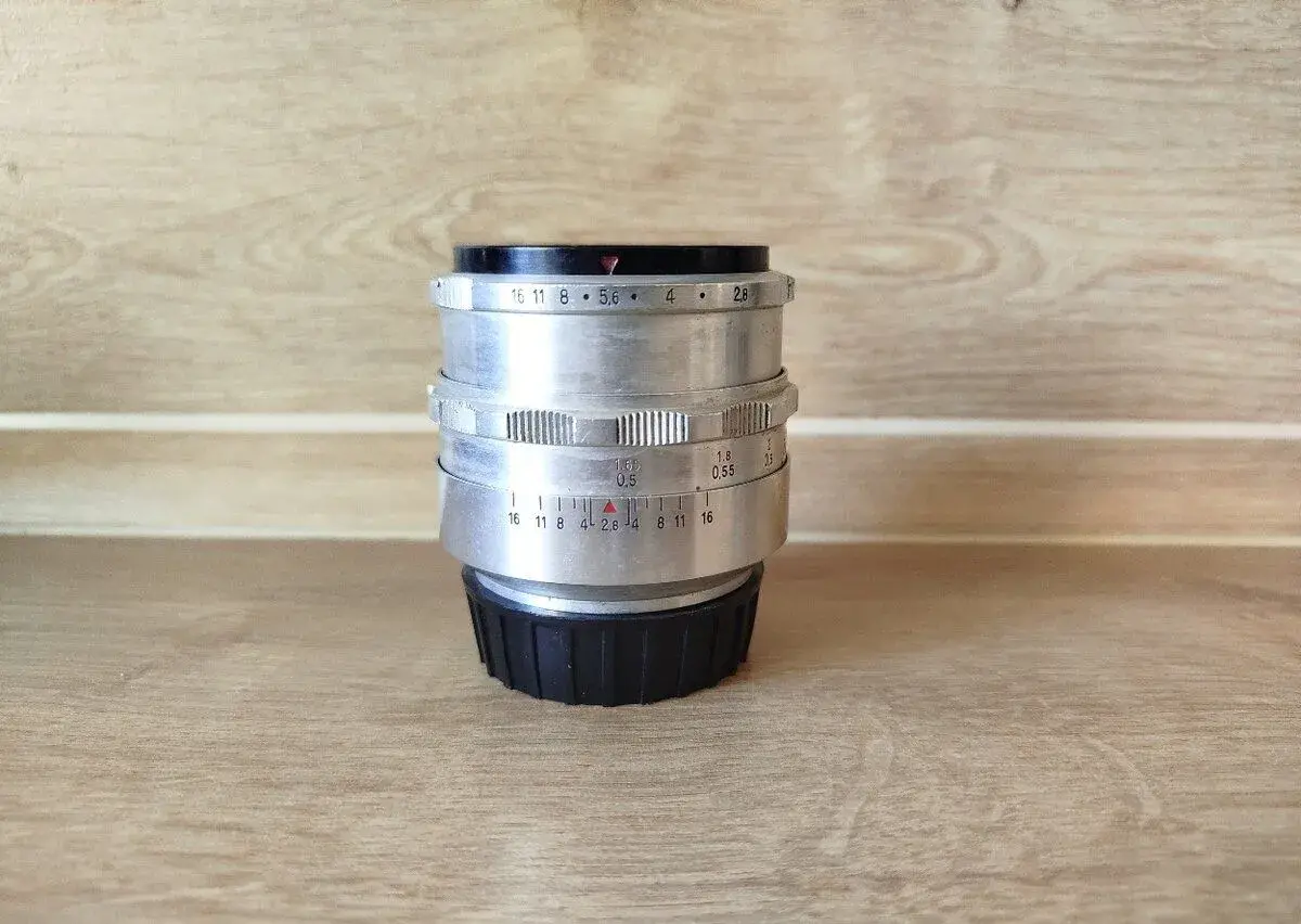 Carl Zeiss Jena TESSAR 2.8/50 M42