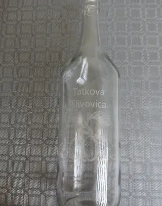 Flaše a poháre