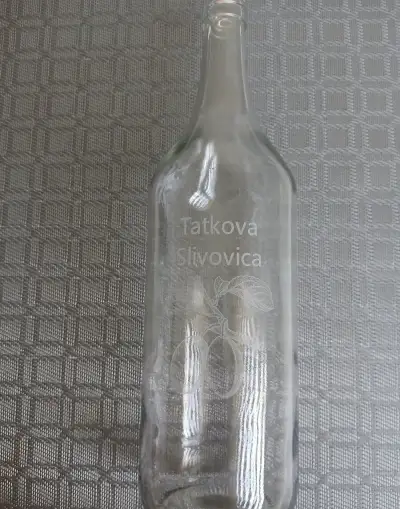 Flaše a poháre