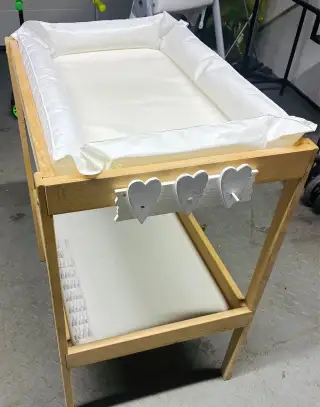 Prebaľovací pult ikea