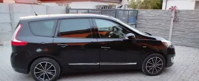 Renault Grand – 2012