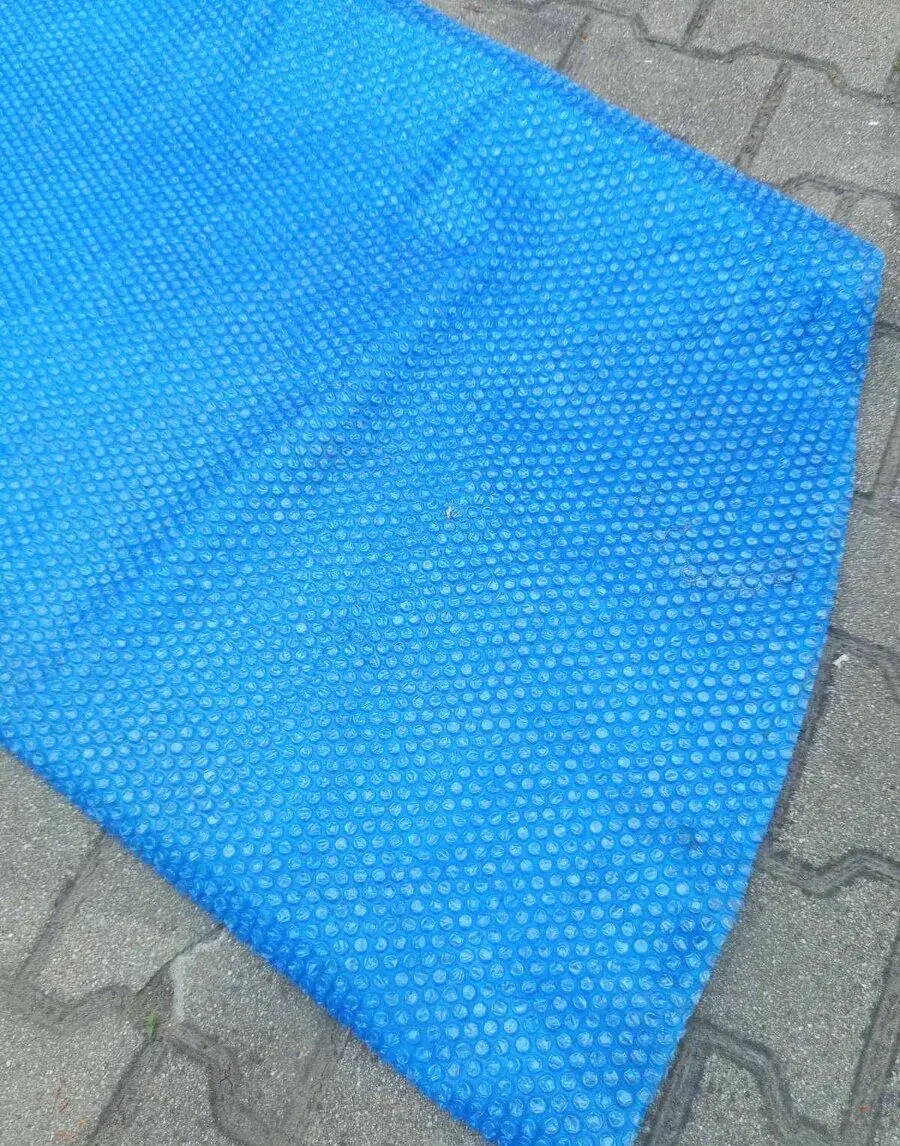 Solárnu plachtu na okrúhly bazén s priemerom 2,9m