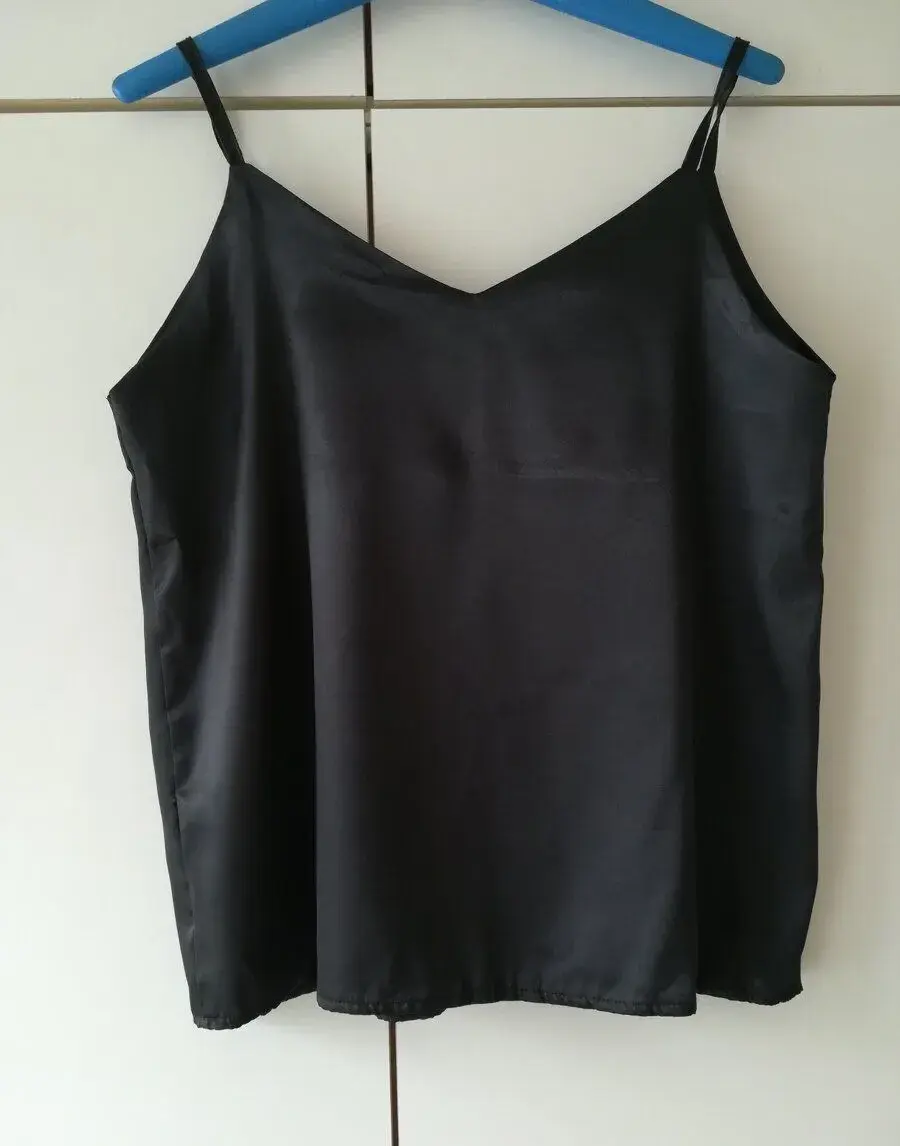 Satenove top