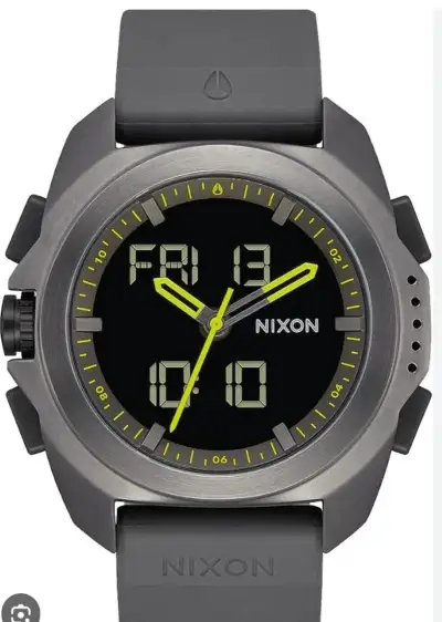 Nixon the Ripley hodinky. Dopyt:.