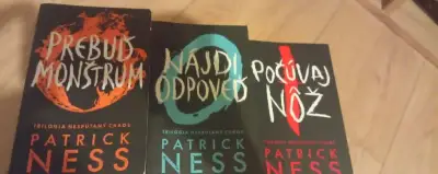 Knižnu trilogiu Nespútaný chaos