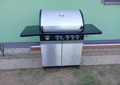 Plynový záhradný gril