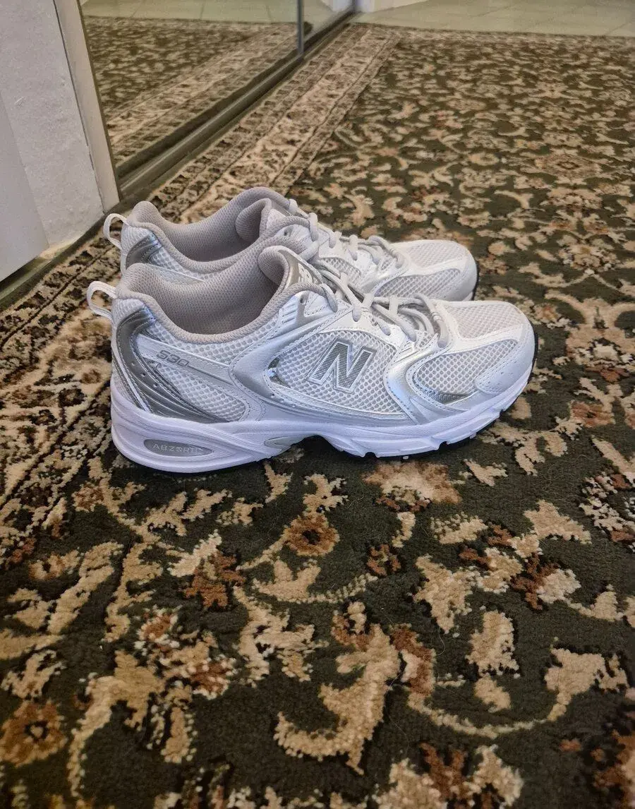 New Balance tenisky veľkosť 40,vnútorná dĺžka 24,5cm