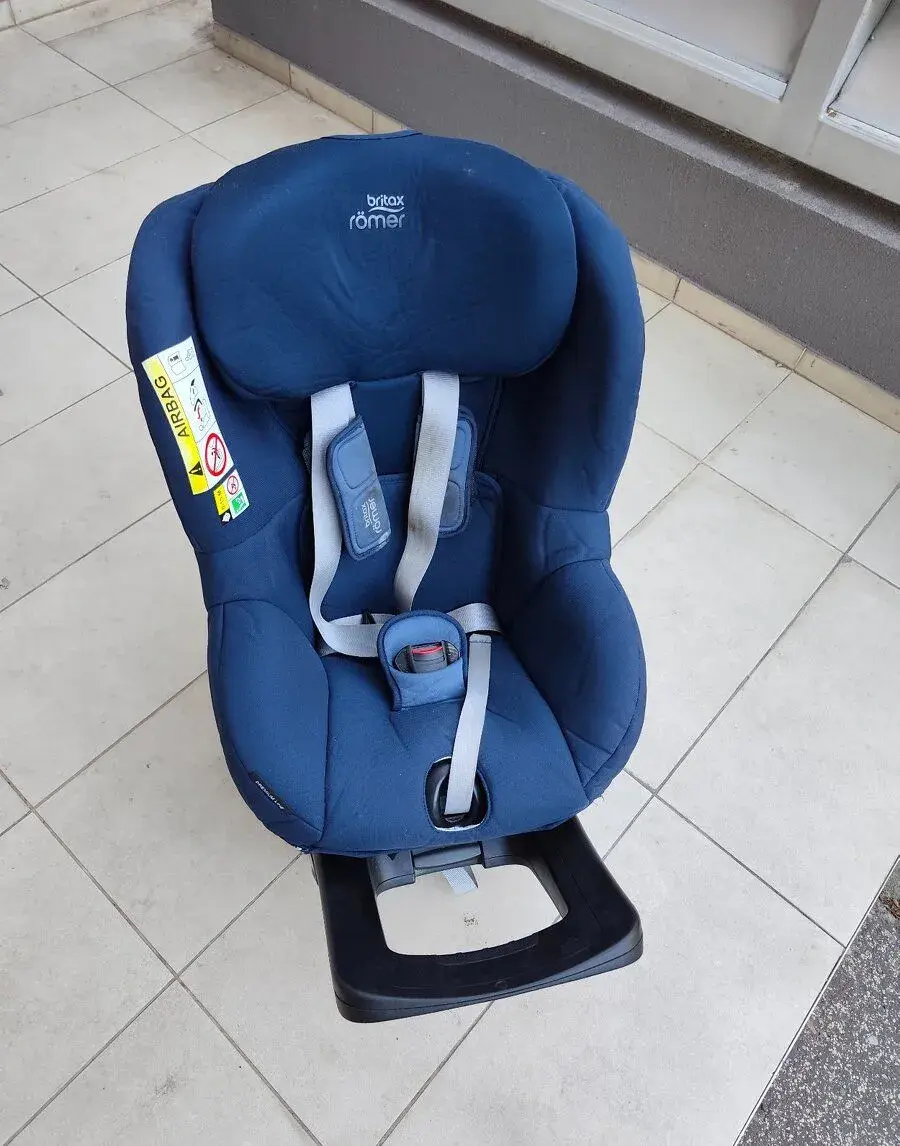 Britax Römer Dualfix iSize 0-18kg