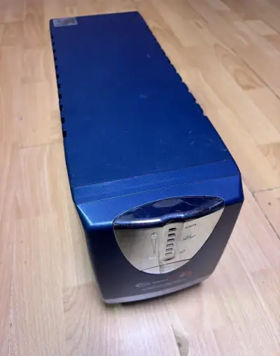 UPS Power Advanced 1800 XP (1000 VA / 700 W) bez batérií