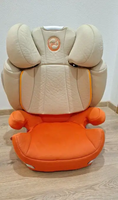 Autosedačku Cybex Solution Q2-fix (15-36 kg)