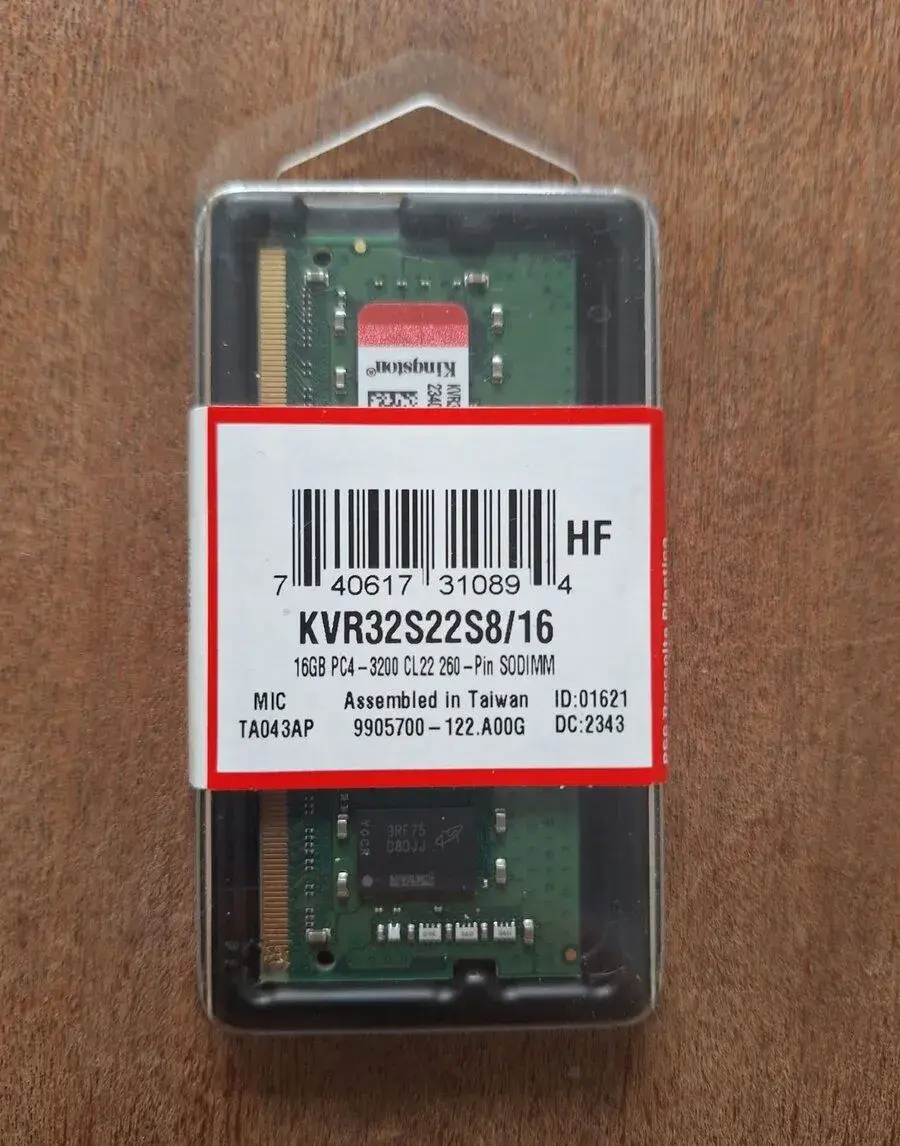 Preda novu RAM Kingston 16GB DDR4 3200 - Nerozbalena
