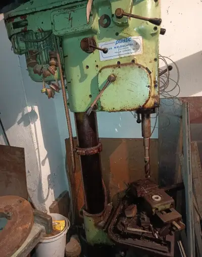 Stlpovu vŕtačku SV 32
