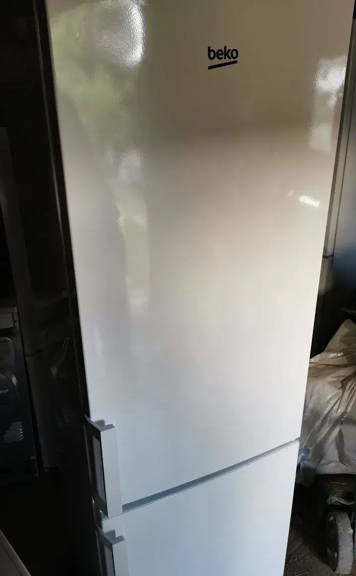 Kombinovaná chladnička s mrazničkou BEKO CSA 270M31WN