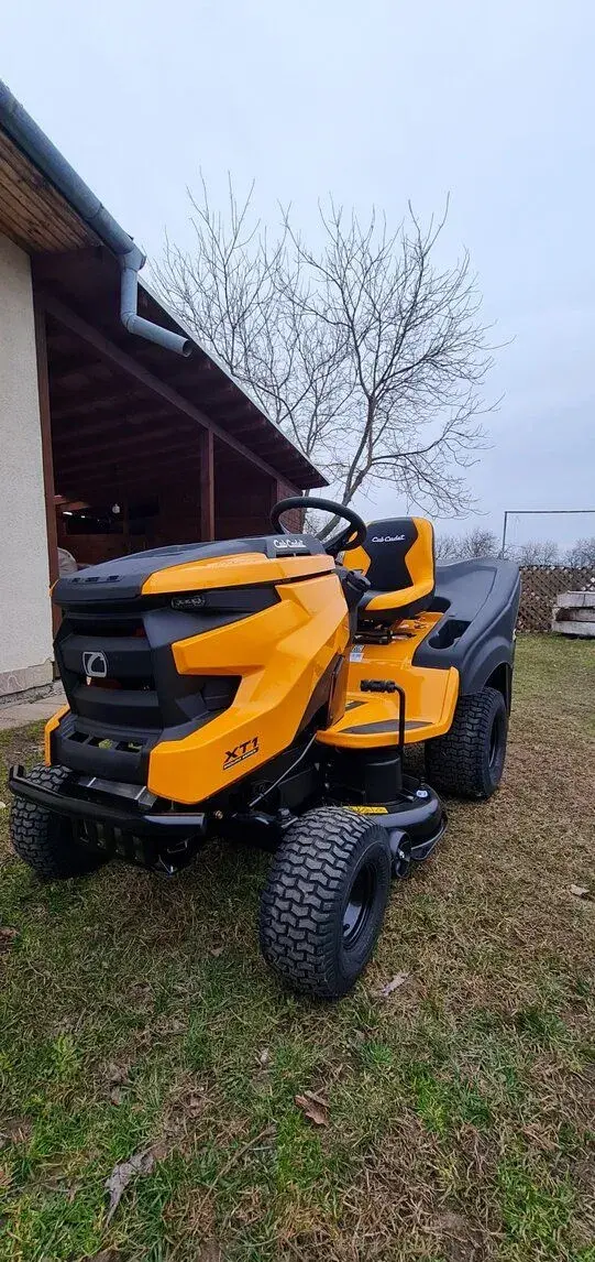 Traktorova kosacka cub cadet