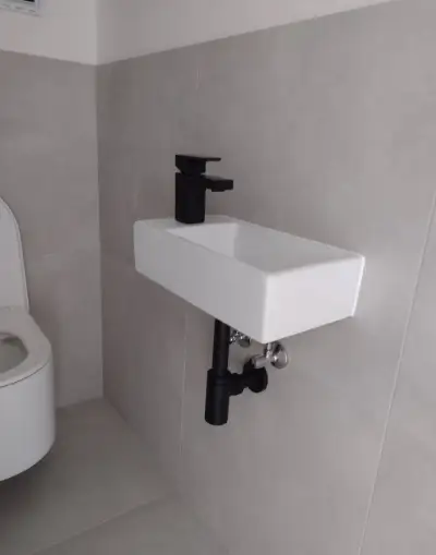 čierna batéria zn.Hansgrohe