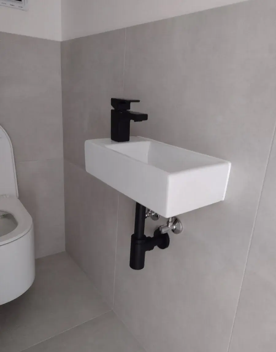 čierna batéria zn.Hansgrohe