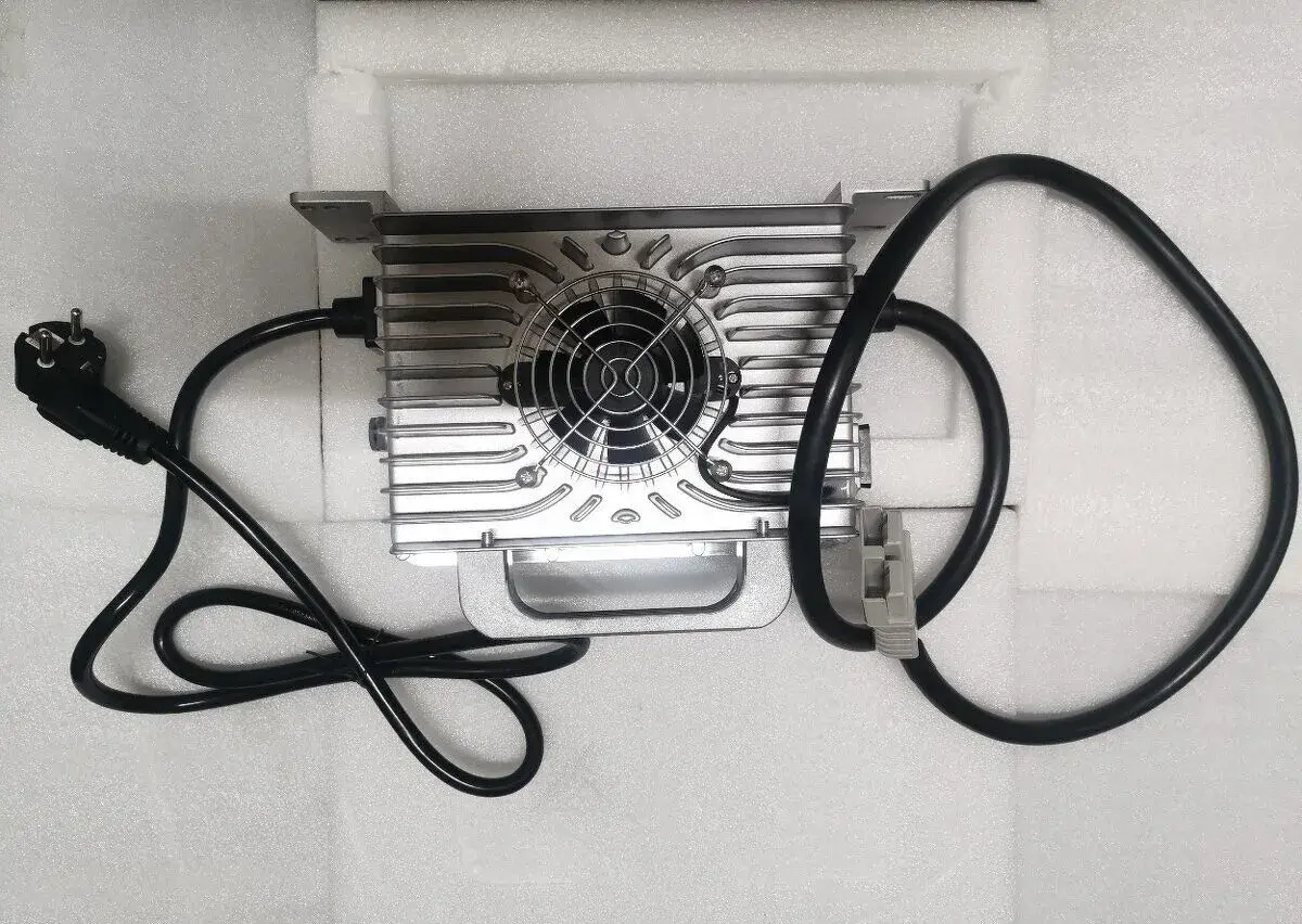 DC 48v 30A Li-Ion nabíjačka