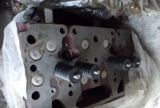Hlava valcov buldozér T130-T170