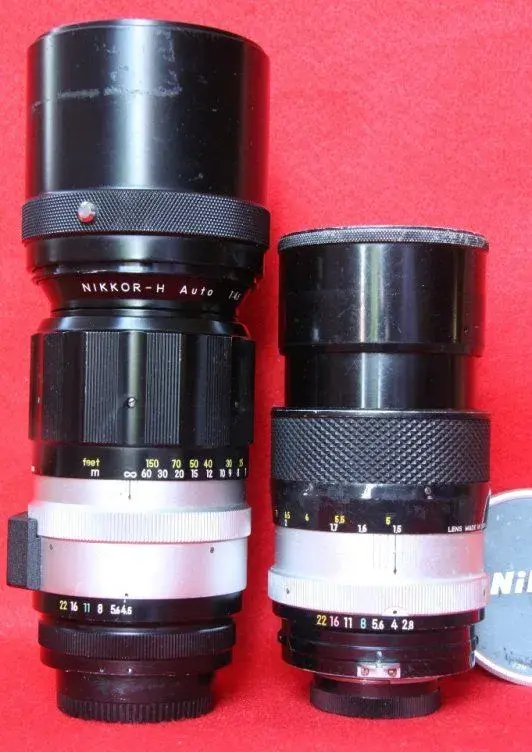NIKON NIKKOR 300 mm + NIKON 135 mm