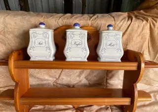 Porcelánové koreničky
