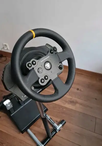 Thrustmaster TX Leather + Ferrari F1 + Wheel Stand Pro