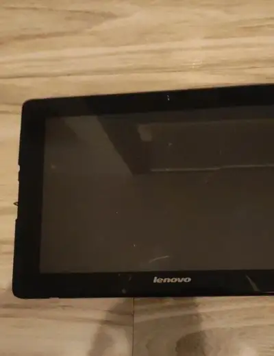 Tablet na náhradné diely