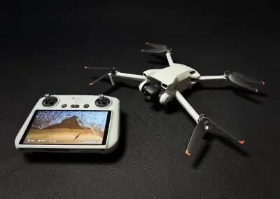 DJI MINI 3 RC S DISPLEJOM, VYSKA 500M